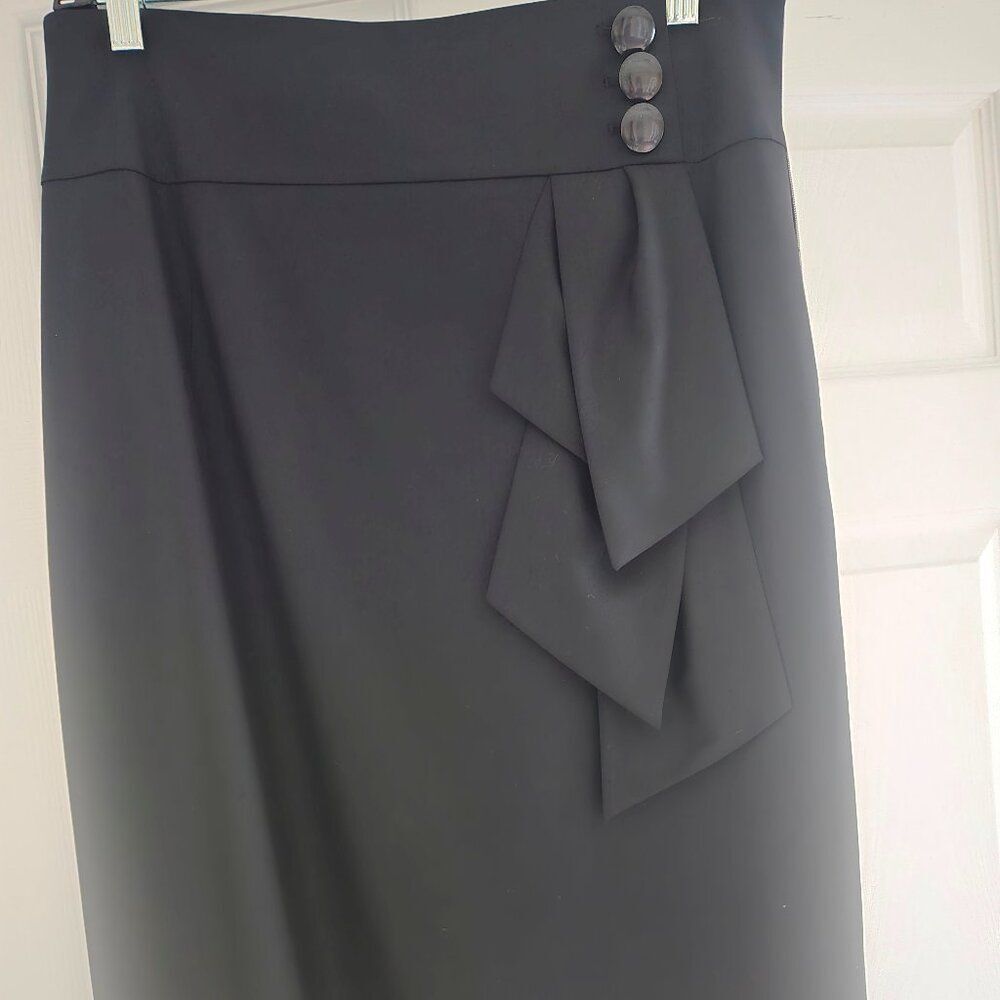NWOT Skirt with bow